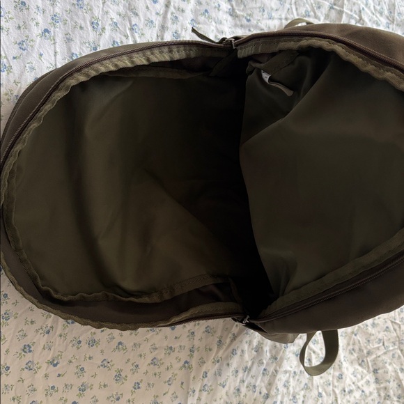 Nike Backpack - Picture 9 of 11